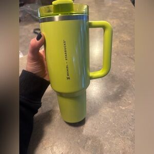 Stanley x Starbucks 40oz Quencher Summer Edition Lime Green